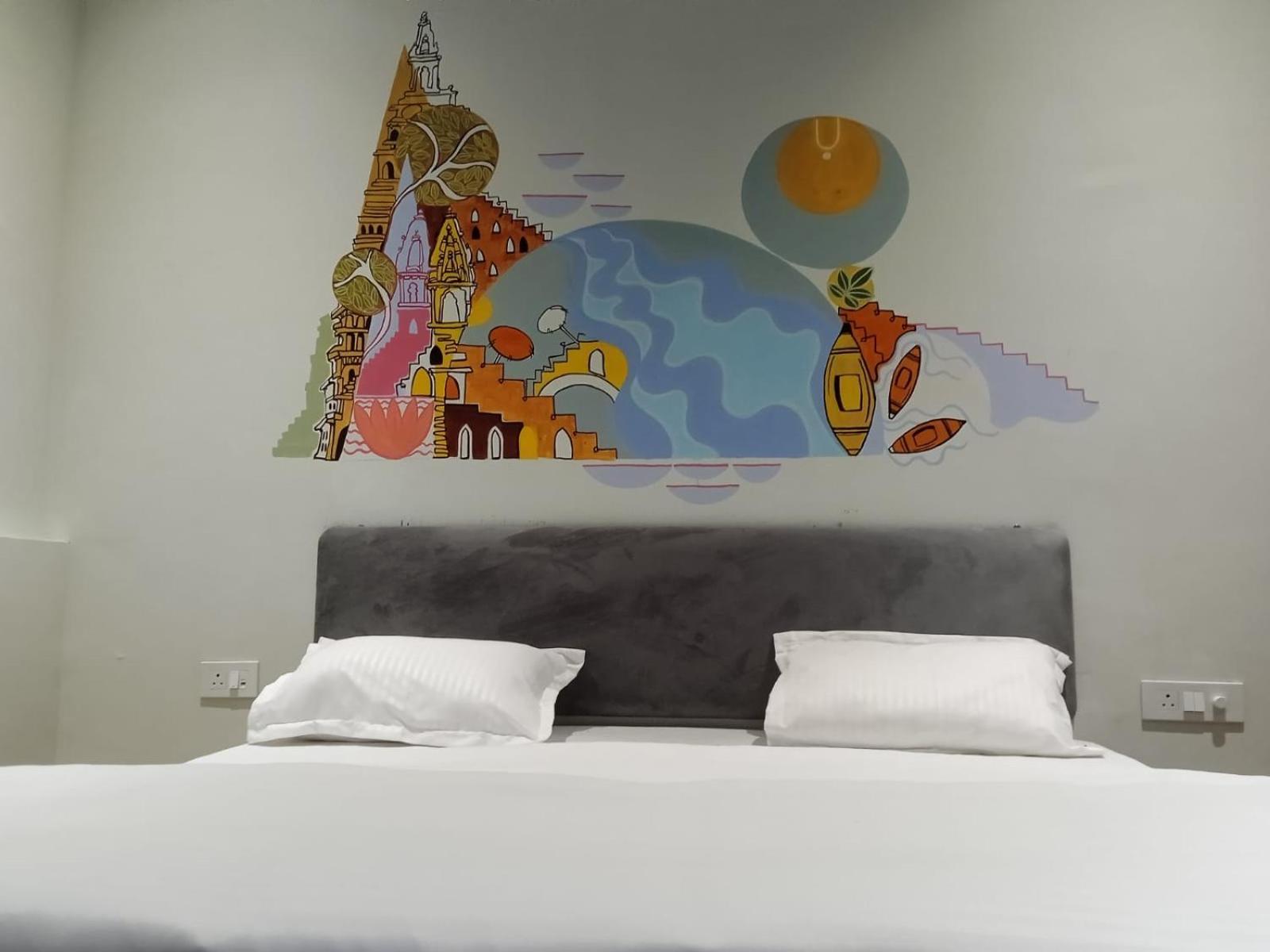 My Roomz Banaras พาราณสี ภายนอก รูปภาพ